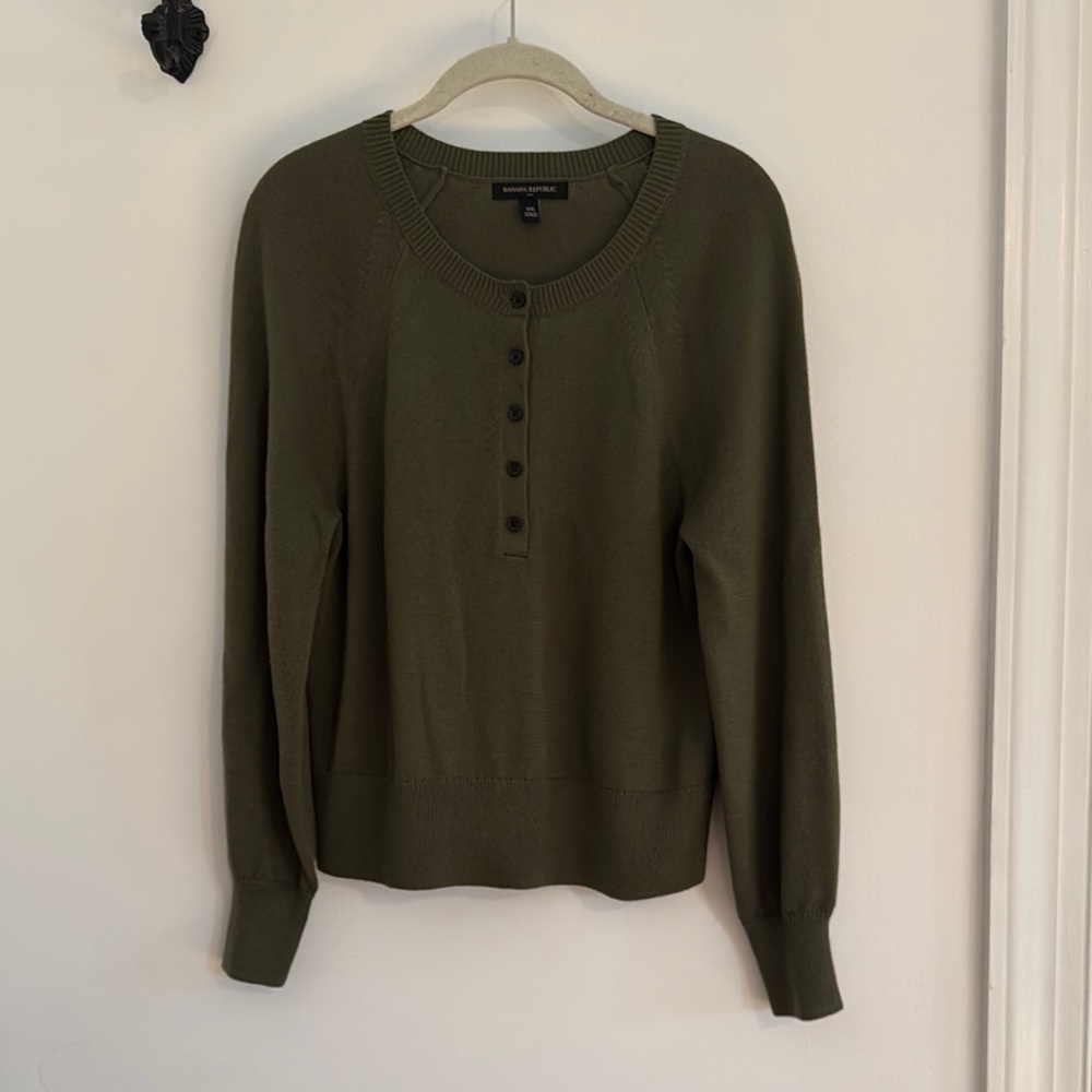Banana Republic Olive Green Sweater